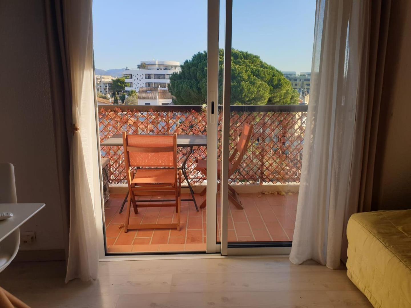Appartement Climatise A 800M De La Plage Fréjus Extérieur photo